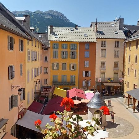 Appartement De Charme Le 1707 Au Coeur De La Cite Vauban Briançon Dış mekan fotoğraf
