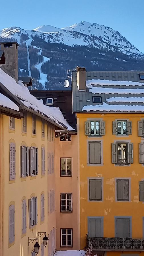 Appartement De Charme Le 1707 Au Coeur De La Cite Vauban Briançon Dış mekan fotoğraf